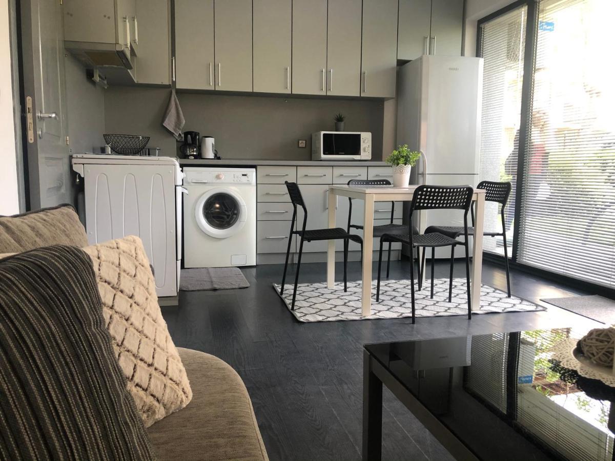 Sarafovo Beach Apartment Mit Terrasse Burgas ภายนอก รูปภาพ
