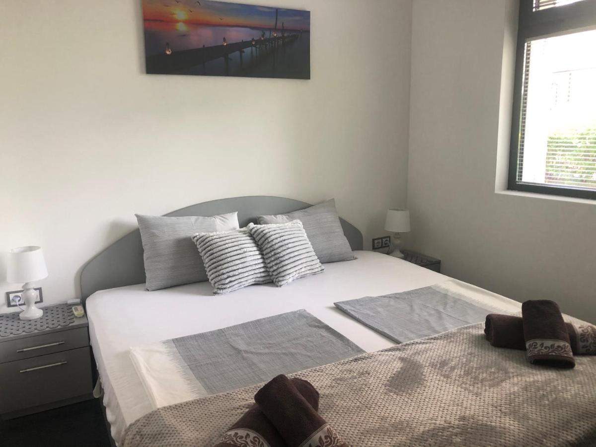 Sarafovo Beach Apartment Mit Terrasse Burgas ภายนอก รูปภาพ